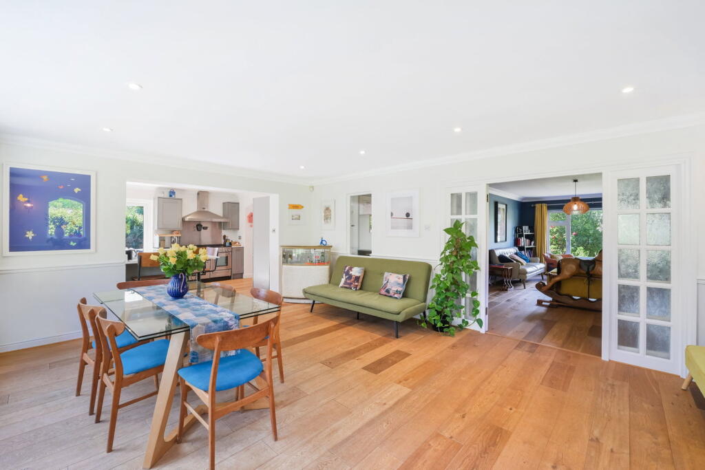House in Reigate and Banstead, Surrey - More