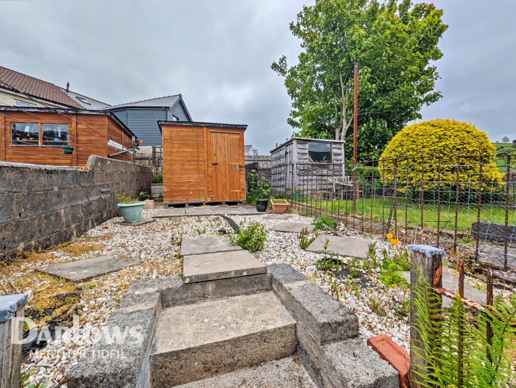 Mary Street, Treharris photo 3