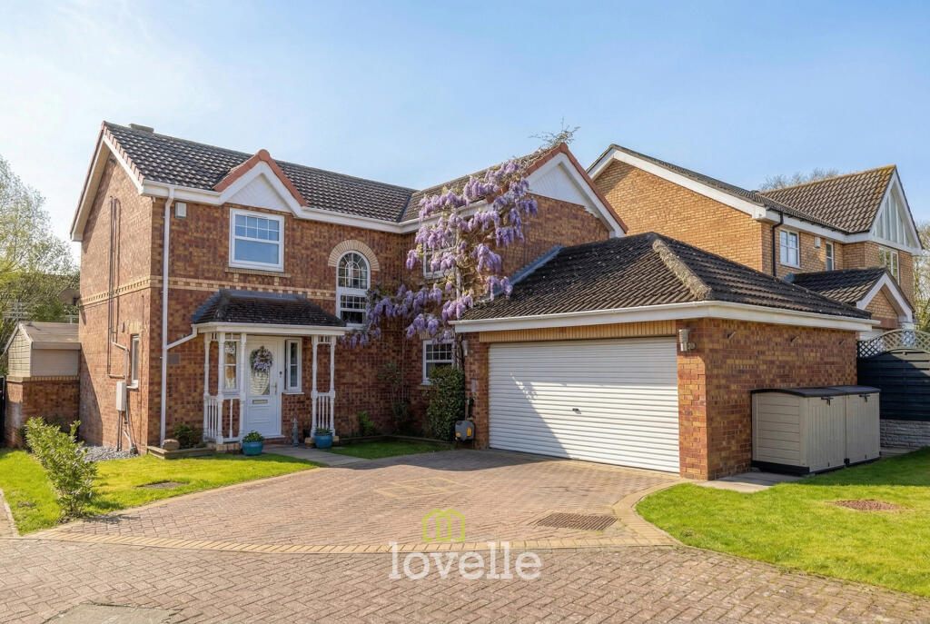 Main image of property: Cowslip Court, Healing, DN41