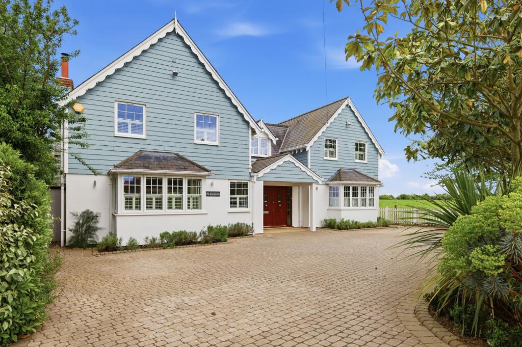 House in Maldon, North Fambridge - View 2