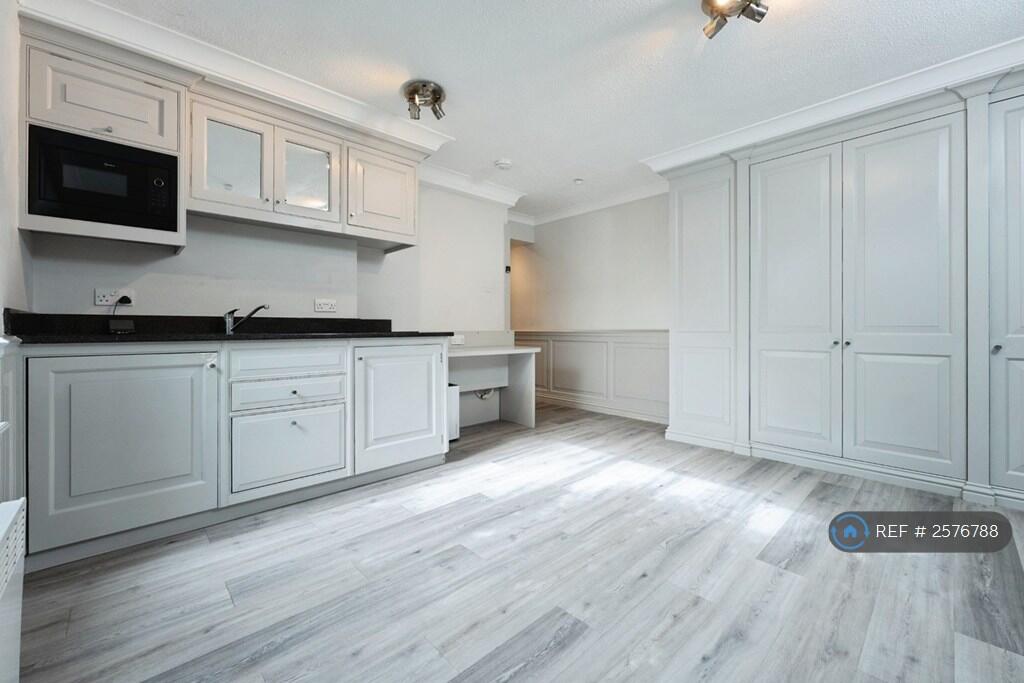 Main image of property: Homefield Park, Sutton, SM1