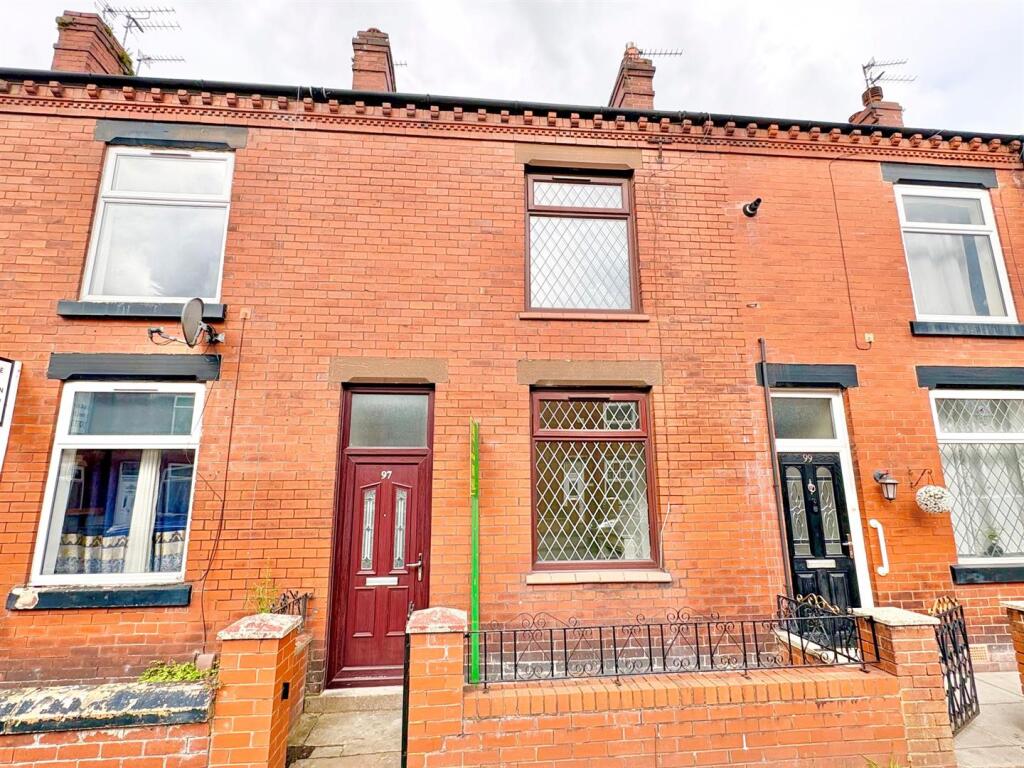 Main image of property: Selwyn Street, Leigh