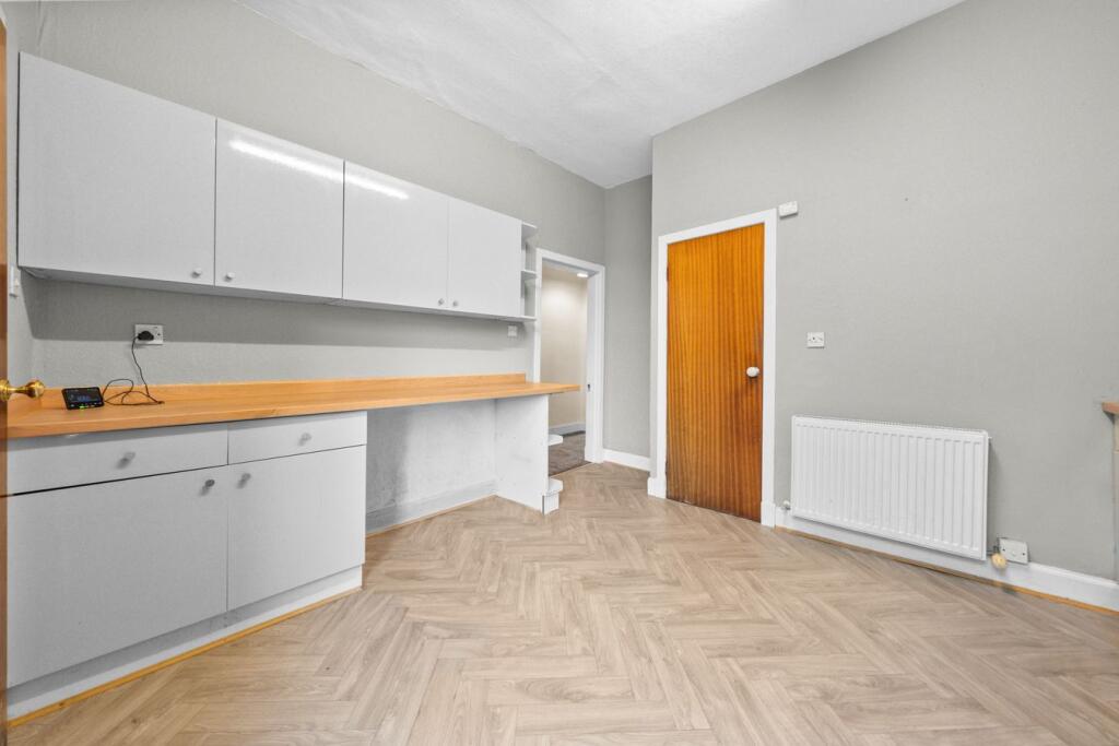Apartment in Falkirk - View 5