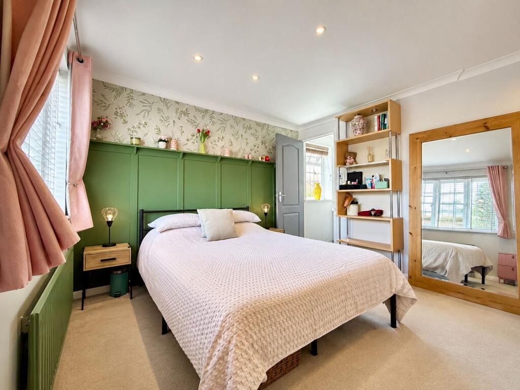 House in Swale, Upchurch - More