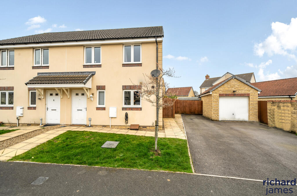 Main image of property: Oatlands, Swindon, SN5