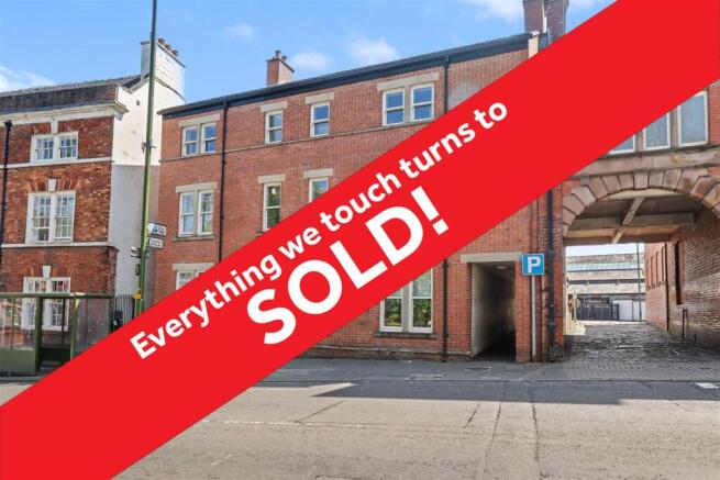 SOLD - Leek - 8 Stockwell St.jpg