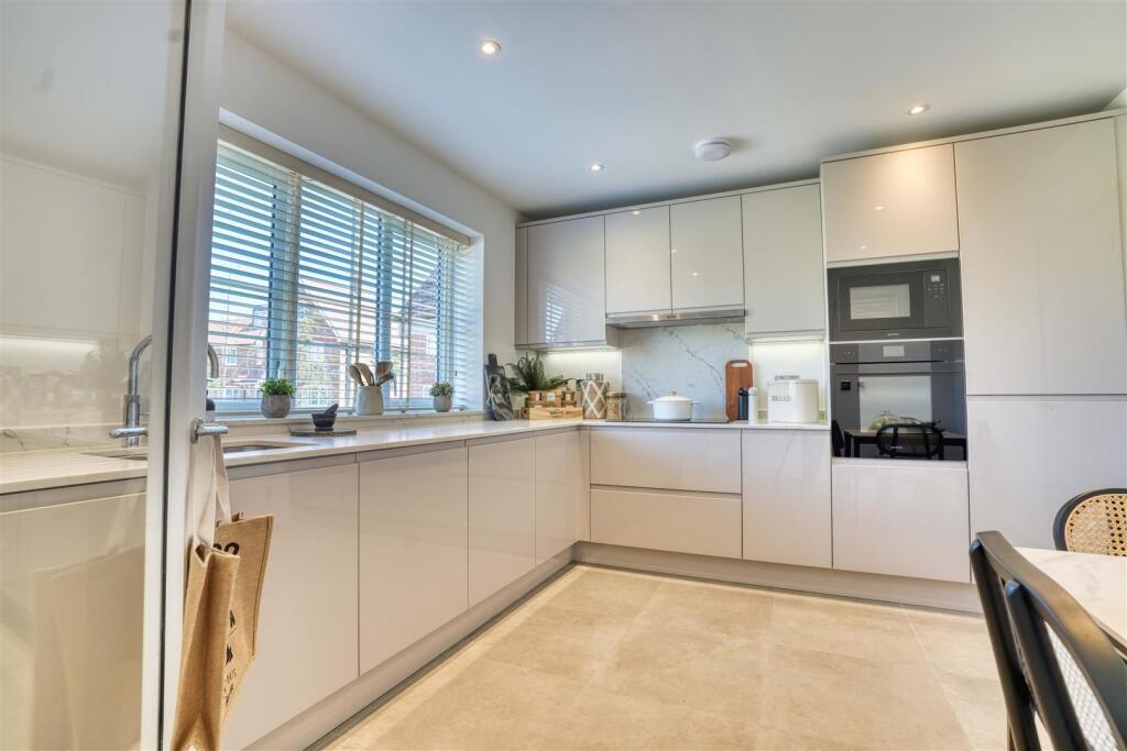 The Eliot, Oakley Green, Lavant - View 4