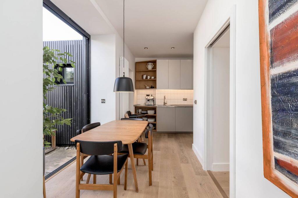 House in Edinburgh - View 5