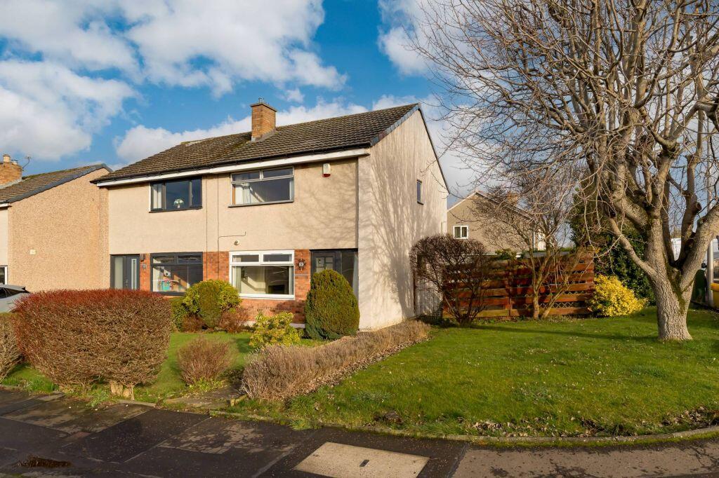 Main image of property: 8 Baberton Mains Avenue, Edinburgh, EH14 3EQ