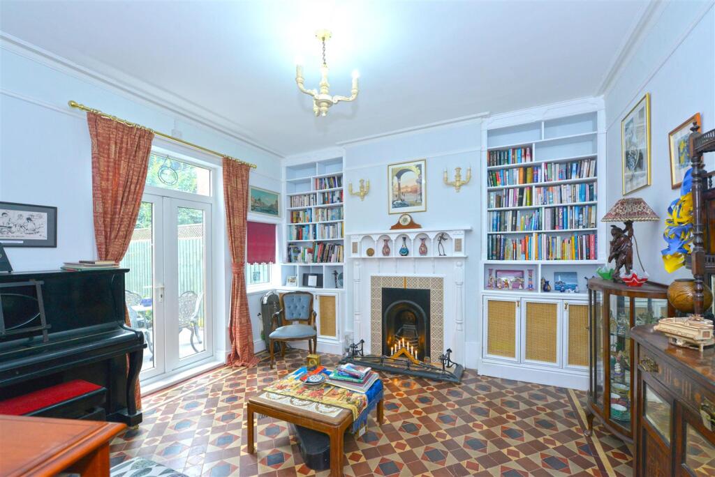 House in Shrewsbury - View 2