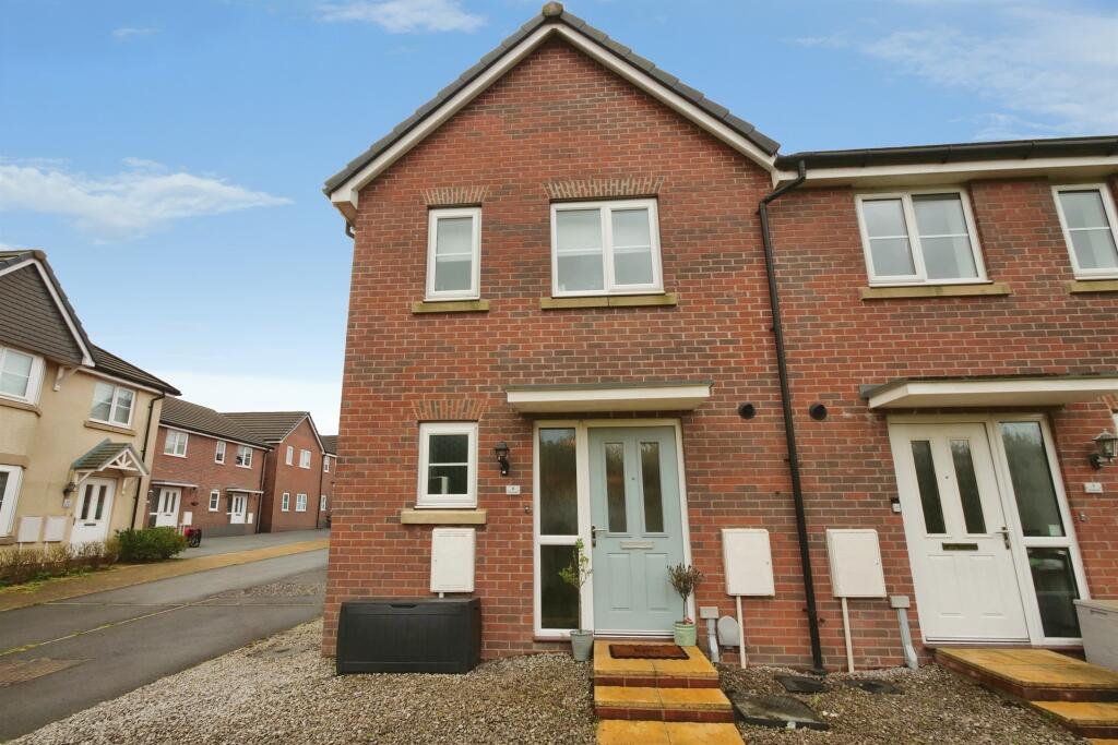 Main image of property: Clos Stratton, Coity, Bridgend