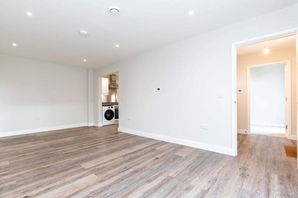Apartment in Milton Keynes - More