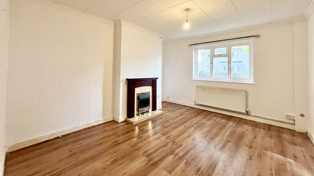 House in Doncaster, North Lincolnshire - View 3
