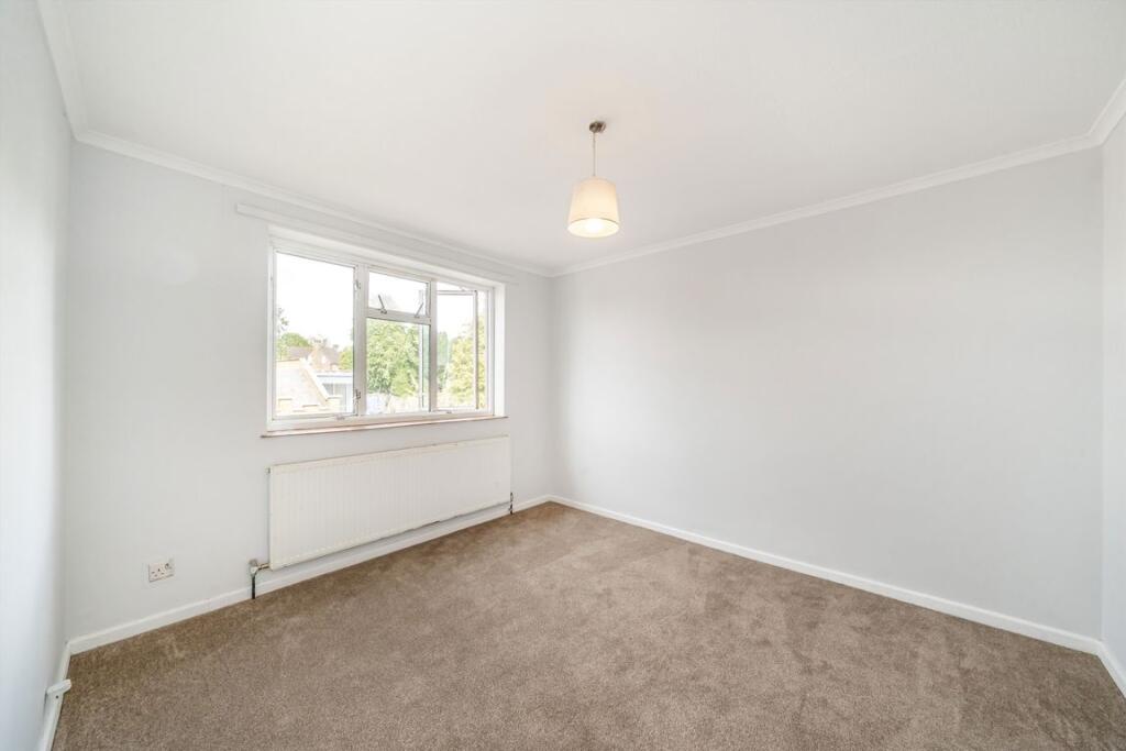 Apartment in Harrow - View 4