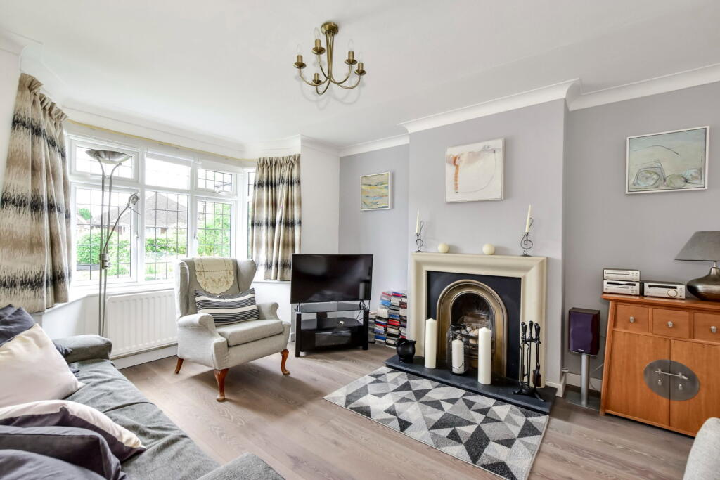 Highfield Road, Tring, HP23 4DX - View 6