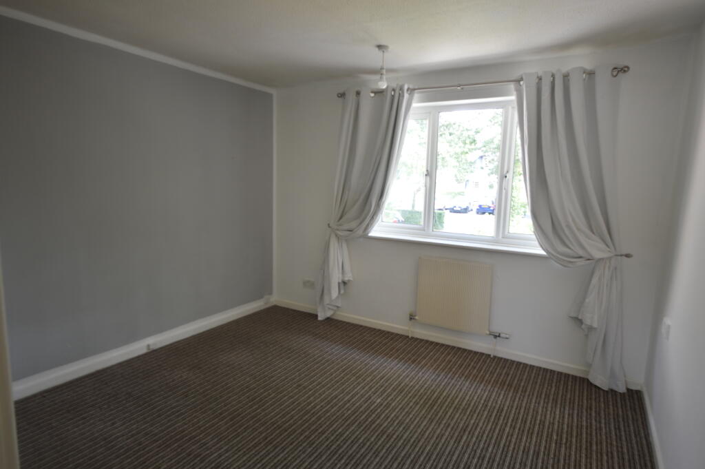 Stansgate Avenue, Cambridge - More