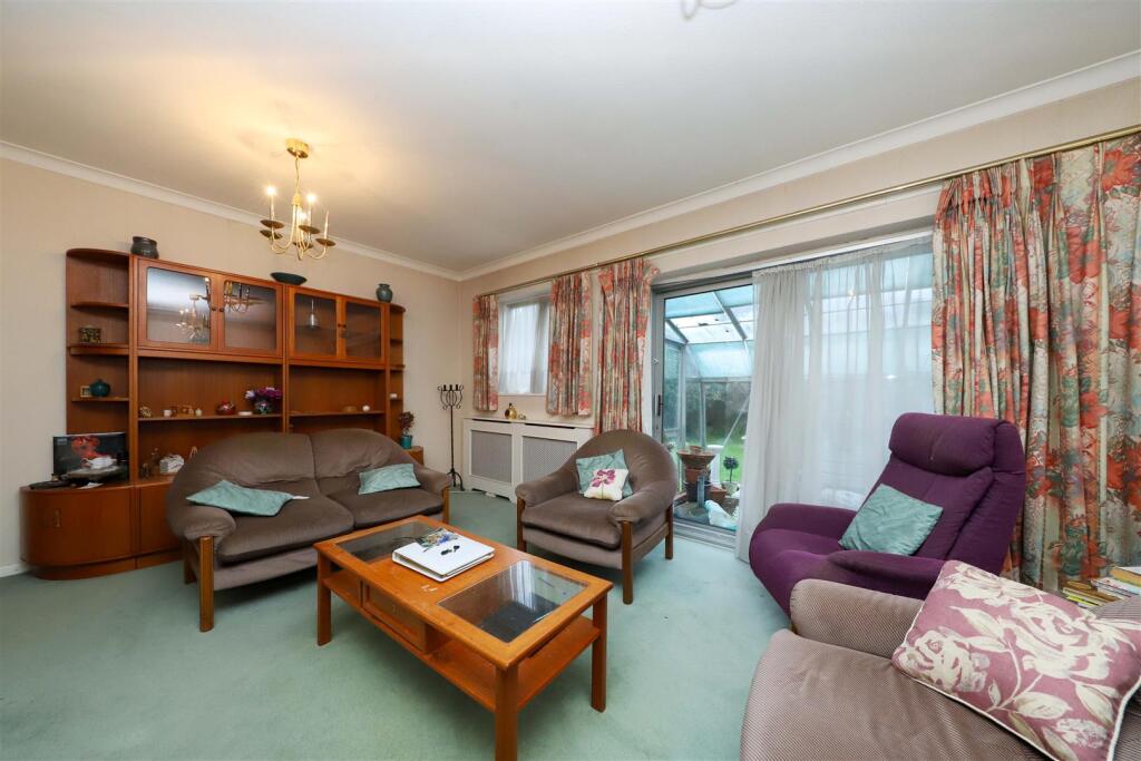 House in Southall - View 5