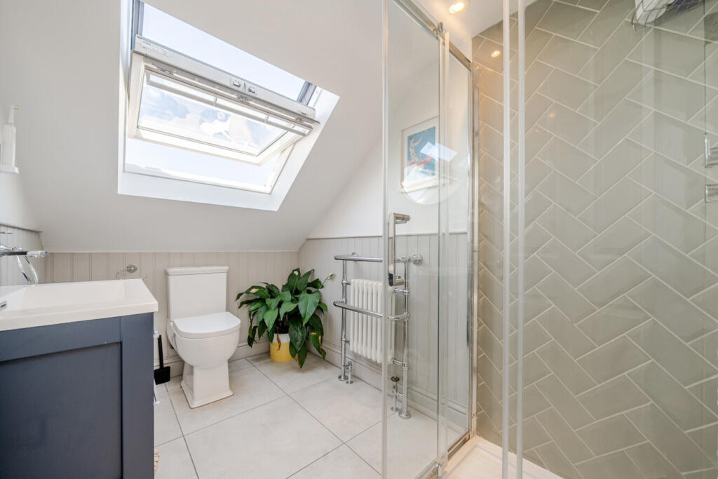 Apartment in London - More