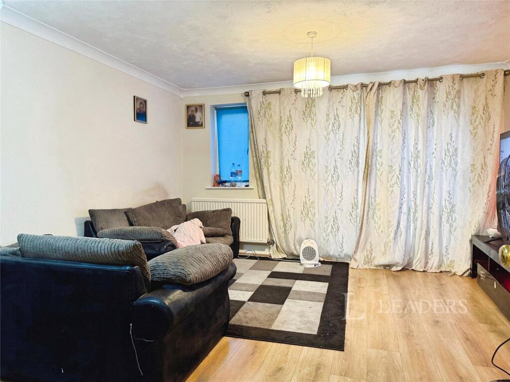 Coltsfoot Green, Luton, Bedfordshire photo 2