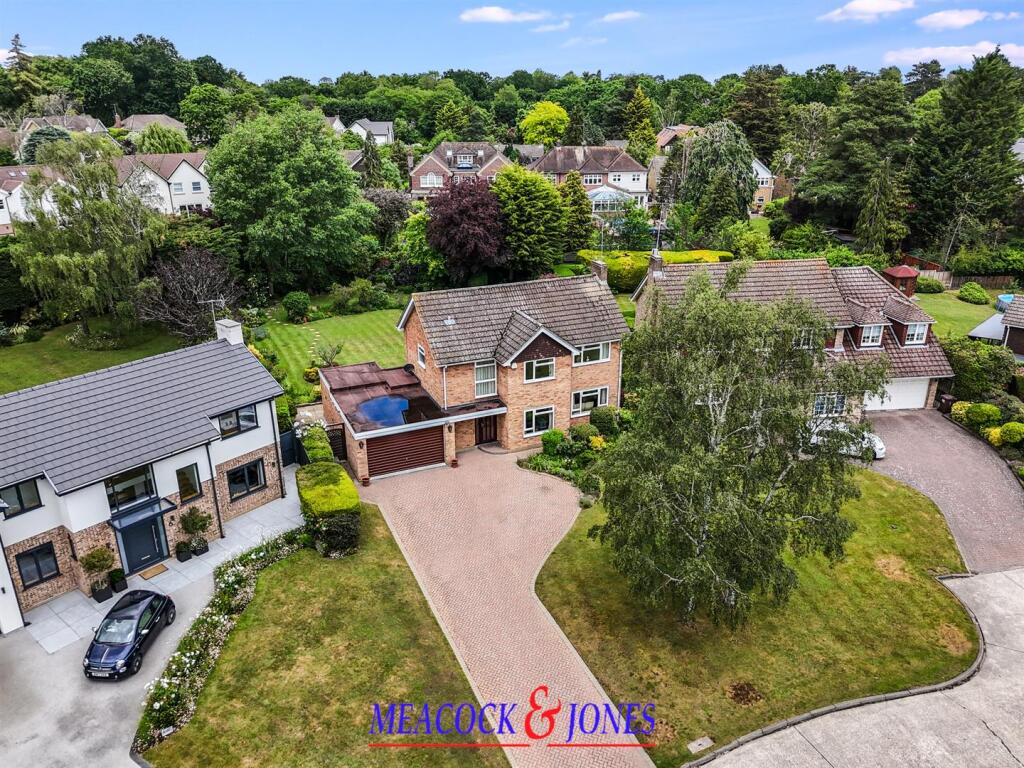 Main image of property: Bowhay, Hutton Mount, Brentwood