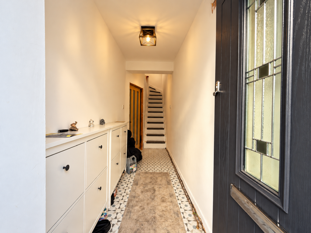 House in Cardiff, Treorchy - View 2