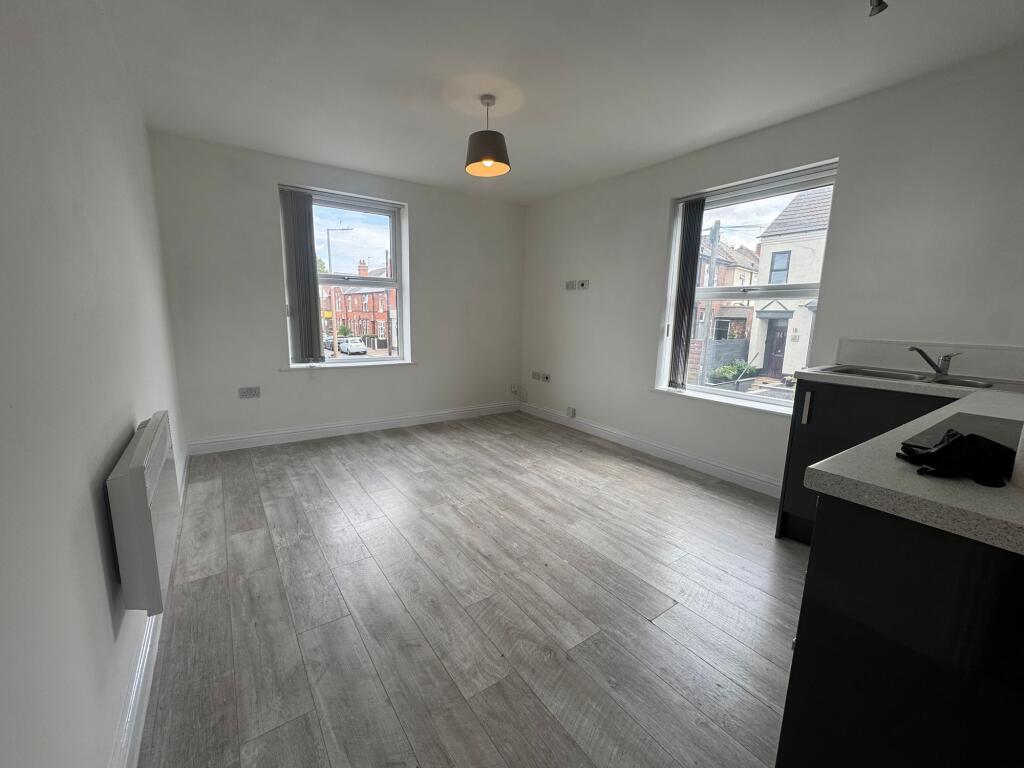 Apartment in Nottingham, Stapleford - View 3
