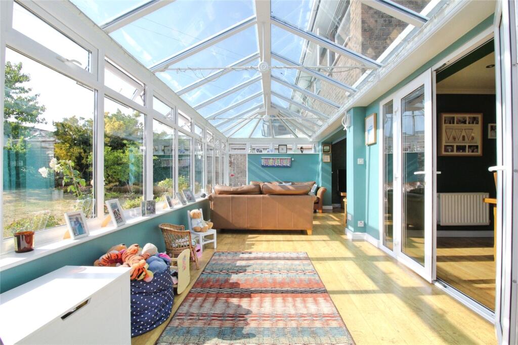House in Reading, Garston Park, Tilehurst - View 4