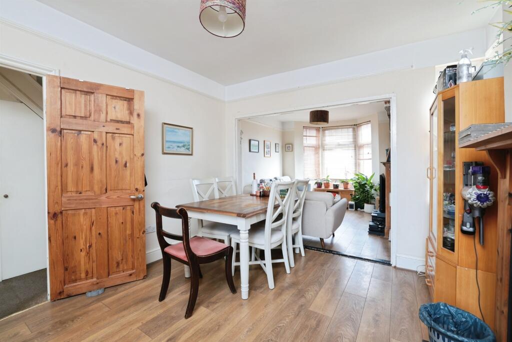 House in Watford, Holywell Estate - View 4