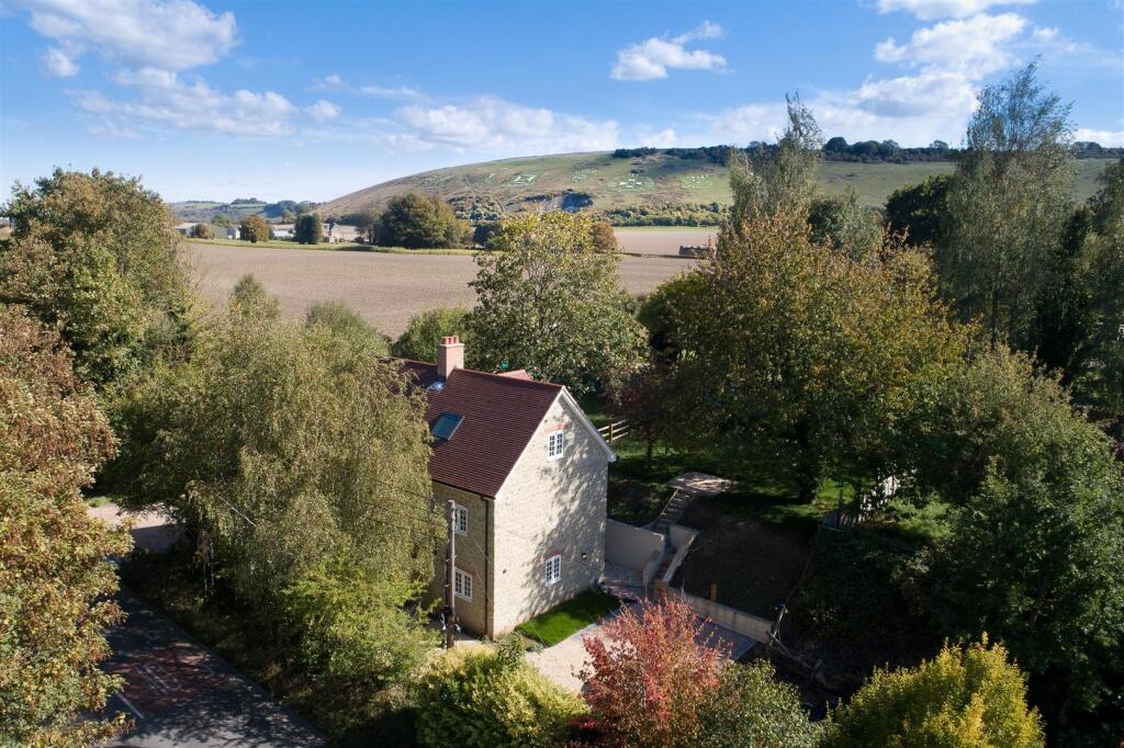 House in Salisbury, Fovant - View 2