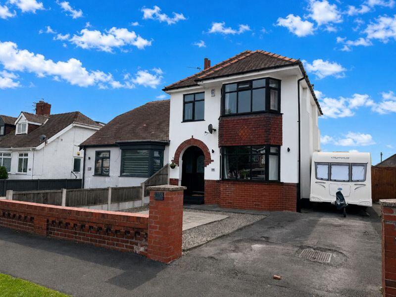 3-bed semi-detached on Anchorsholme Lane East - Thornton-cleveleys - FY5 3BP, £230,000