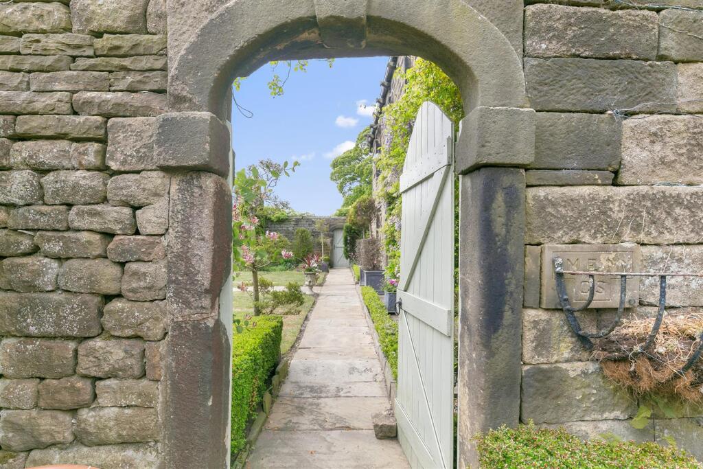 Additional image 51 of Eldwick Hall, High Eldwick