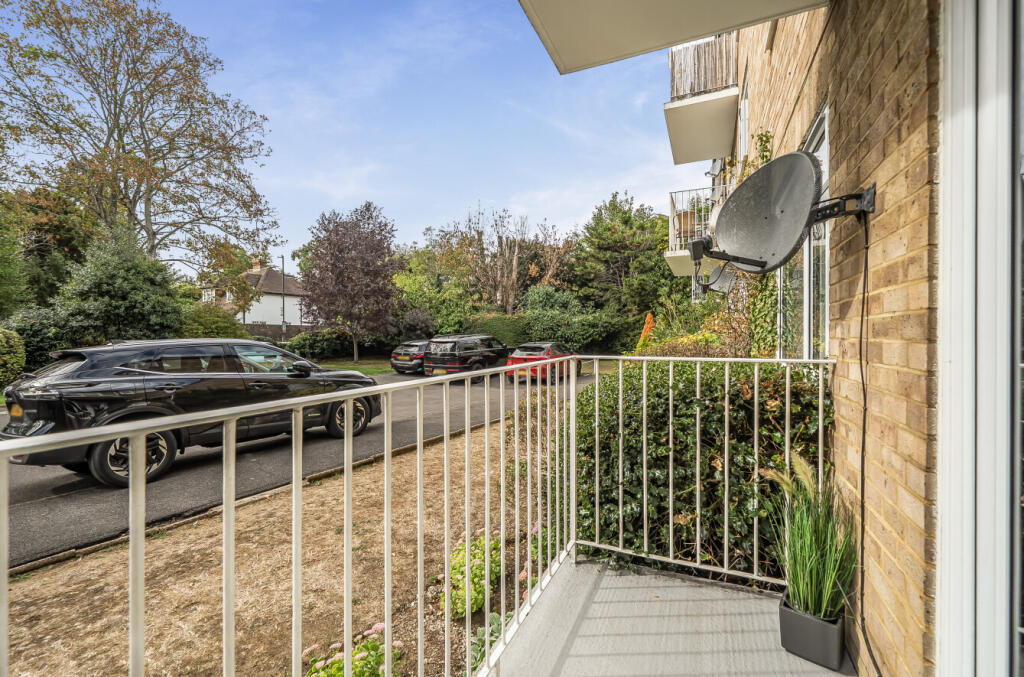 Apartment in Maidenhead, Fishery - View 5