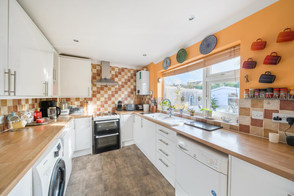 Maunsell Way, Wroughton, Swindon, SN4 photo 3