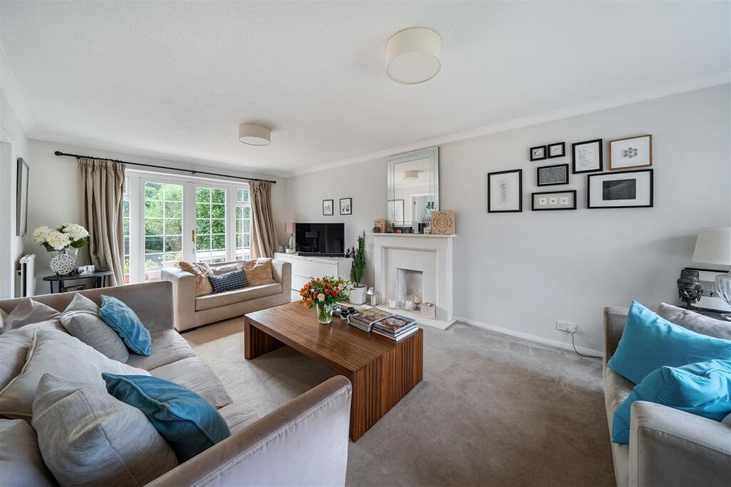 House in Slough - View 3