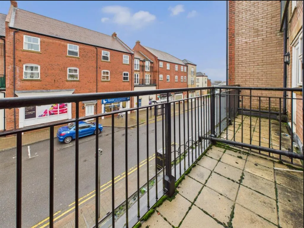 Main image of property: - Nuneaton - Larch Close, Nuneaton, Warwickshire, CV10