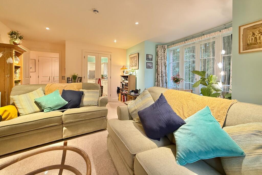 23 Garnier Drive, Bishopstoke Park Retirement Village photo 2