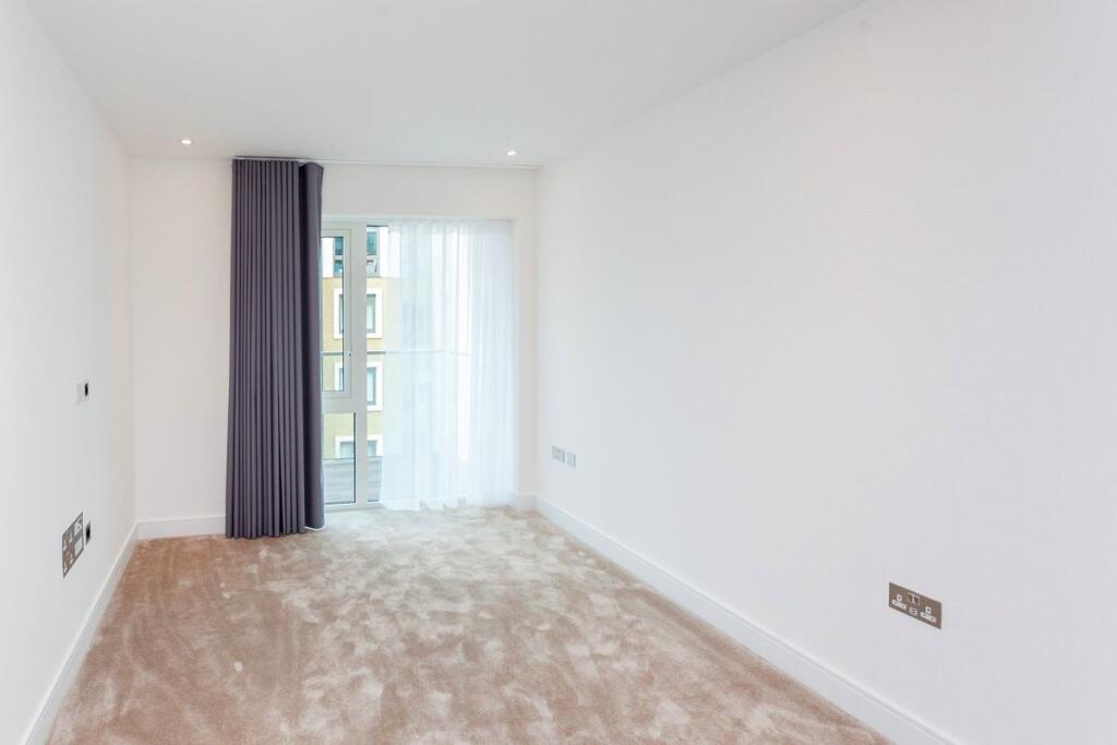 Apartment in London - More