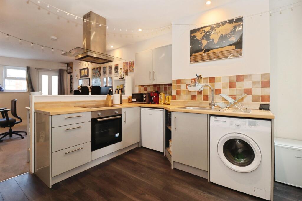Whitehall Road, BRISTOL photo 3
