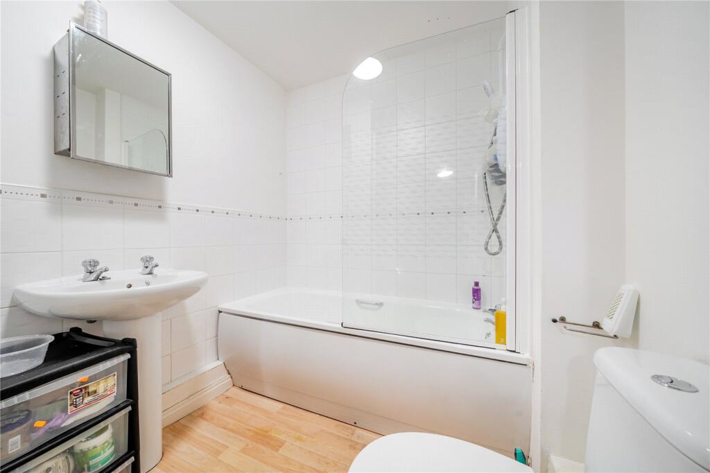 Apartment in Crewe - View 4