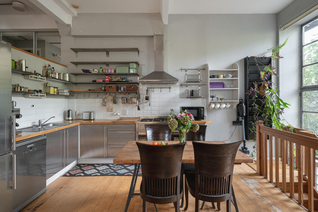 Apartment in London - View 4