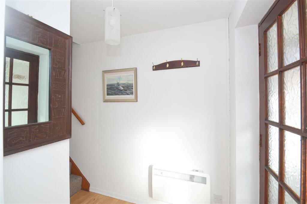House in Cowes, Isle of Wight - More