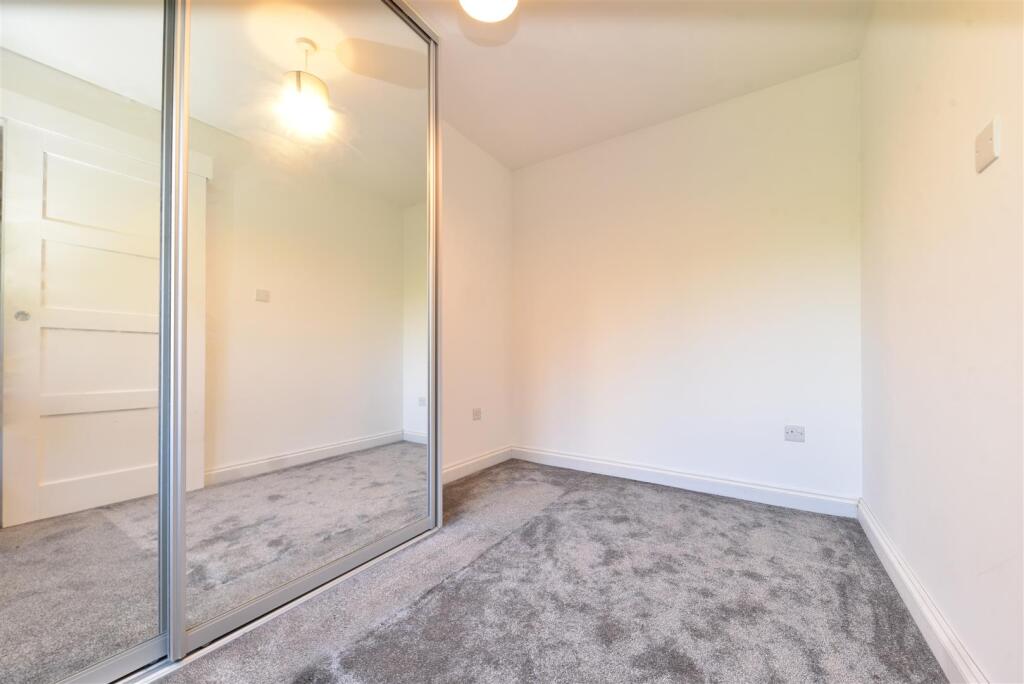 Apartment in Stevenage - View 5