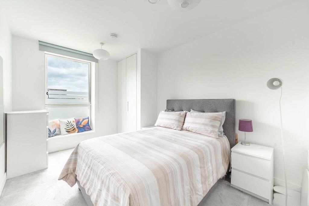 Main image of property: Edgware Road, Colindale, London, NW9
