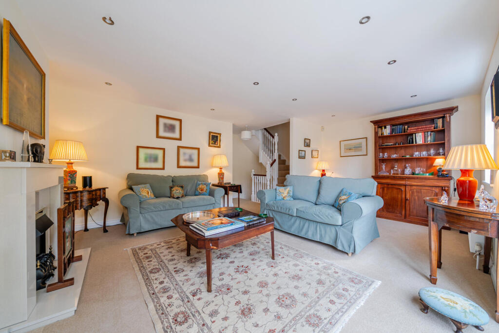 House in Devizes, Wiltshire - View 4