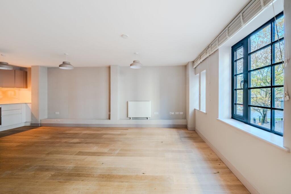 Apartment in Bristol - View 4