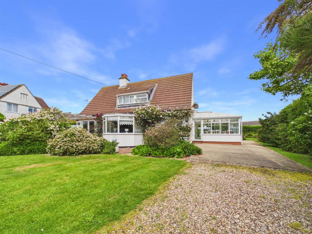 Main image of property: The Crescent, Sandilands