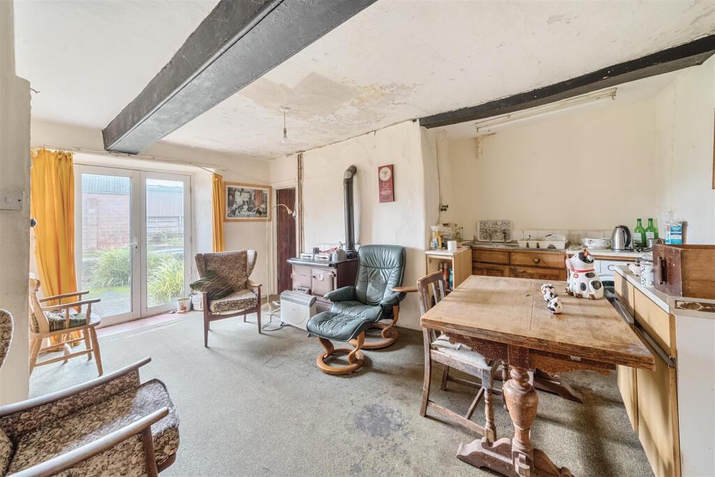 House in Wiveliscombe, Somerset - View 4
