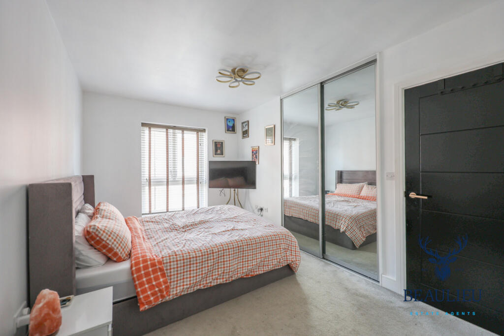 Apartment in Chelmsford - More