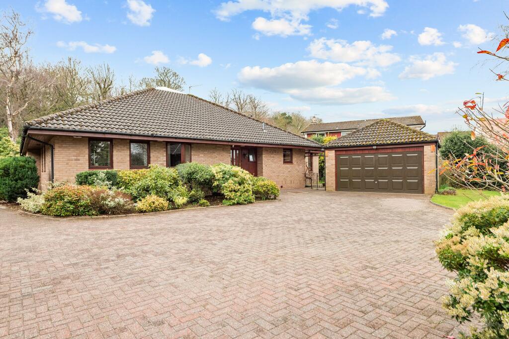 5-bed detached on Friars Loan, Linlithgow, EH49, £870,000