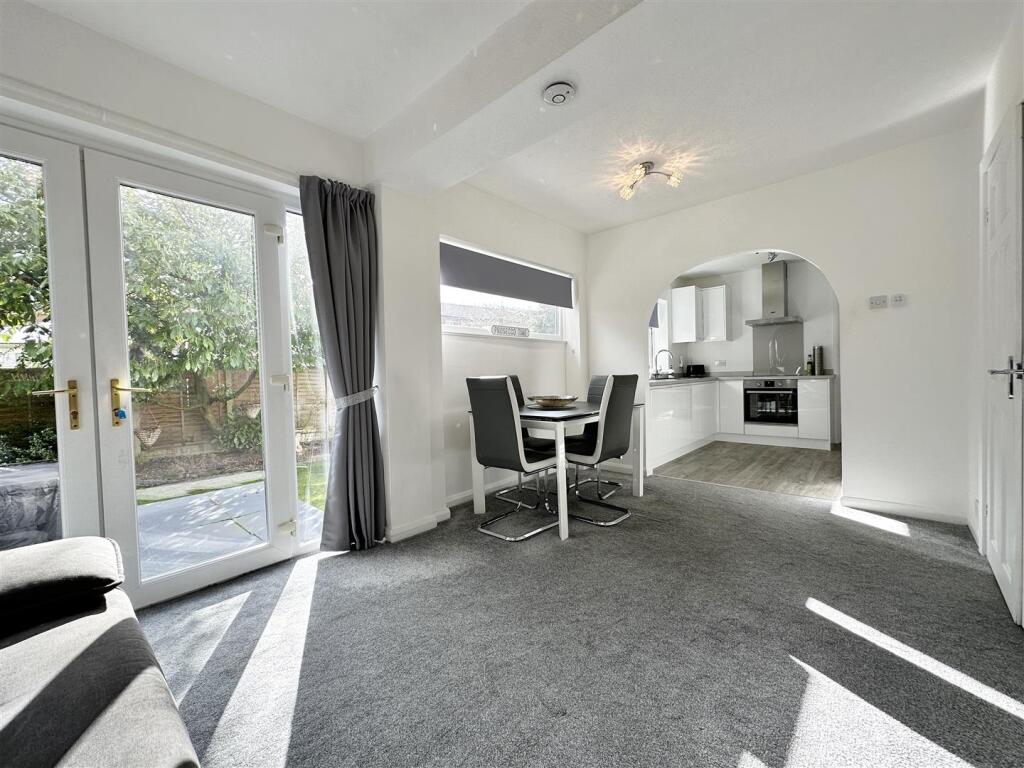 House in Fylde, South Park, Lytham - More